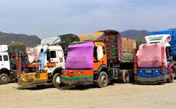 غیر قانونی روپیہ بند، ٹرانسپورٹرز میں خوشی کی لہر دوڑ گئی