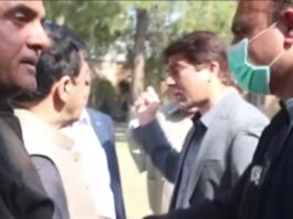 Journalists condemn public servant unofficial attitude